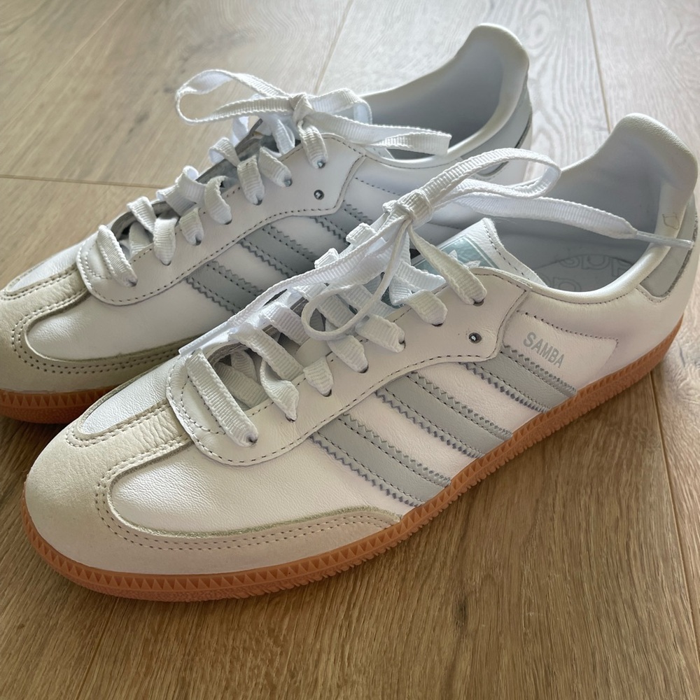 Women’s Addidas Samba- Size 8.5
